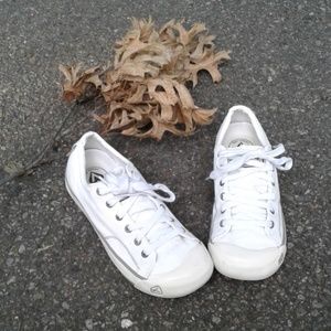 Keen Coronado lace up CANVAS Sneakers